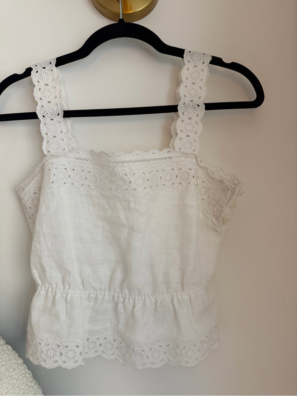 Aritzia Eyelet Lace Trim Linen Camisole
